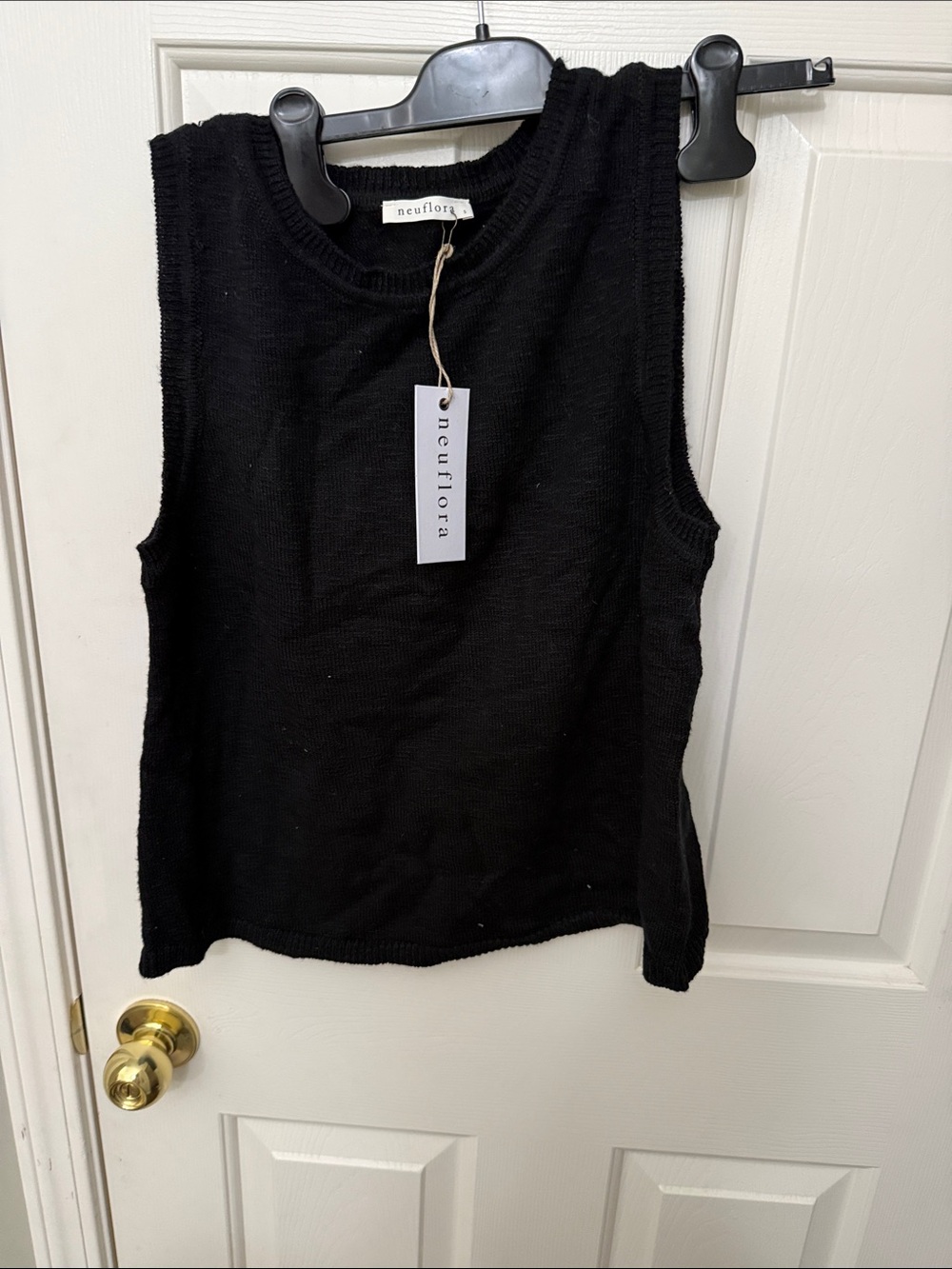 Neuflora Black Sleeveless Knit Tank Top